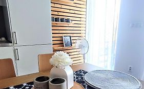 Comfort Apartment For 6 & Loggia & Free Parking